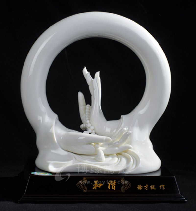 茶桌新宠来袭：全自动一体壶，让你告别“烧水焦虑”
